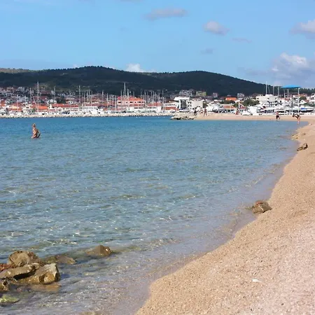 Apartments And Rooms With Parking Space Vodice - 6260