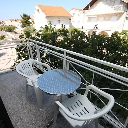 Apartments And Rooms With Parking Space Vodice - 6260 Guest house Vodice