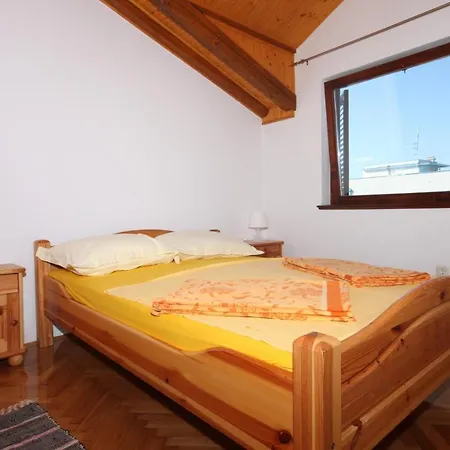 And With Parking Space - 6260 Vodice