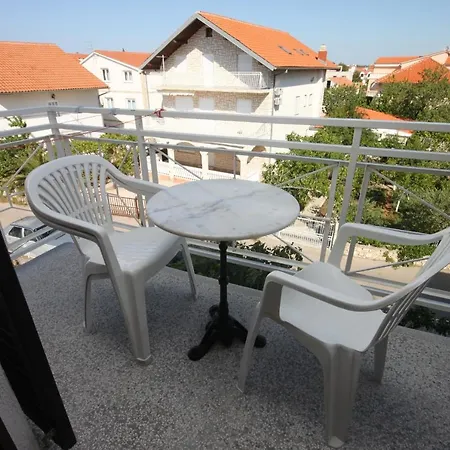 Apartments And Rooms With Parking Space Vodice - 6260 Guest house