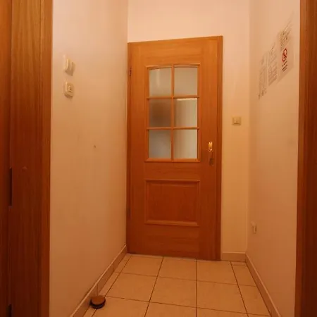 And With Parking Space - 6260 Gasthuis Vodice