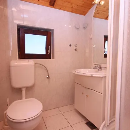 Apartments And Rooms With Parking Space Vodice - 6260 Guest house Vodice