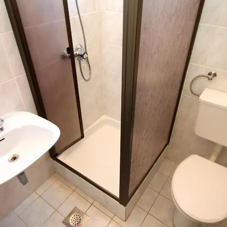 And With Parking Space - 6260 Affittacamere 3*