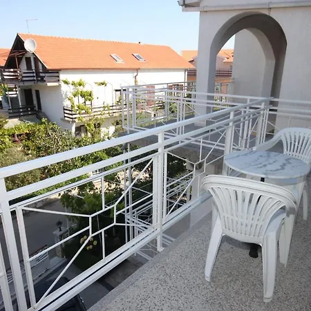 And With Parking Space - 6260 3* Vodice