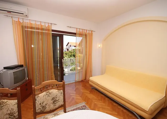 Gasthuis And With Parking Space - 6260 3*