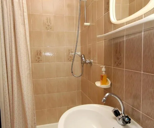 Gasthuis And With Parking Space - 6260 3*