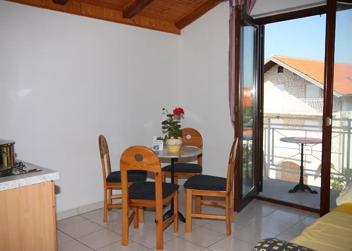 And With Parking Space - 6260 3* Vodice