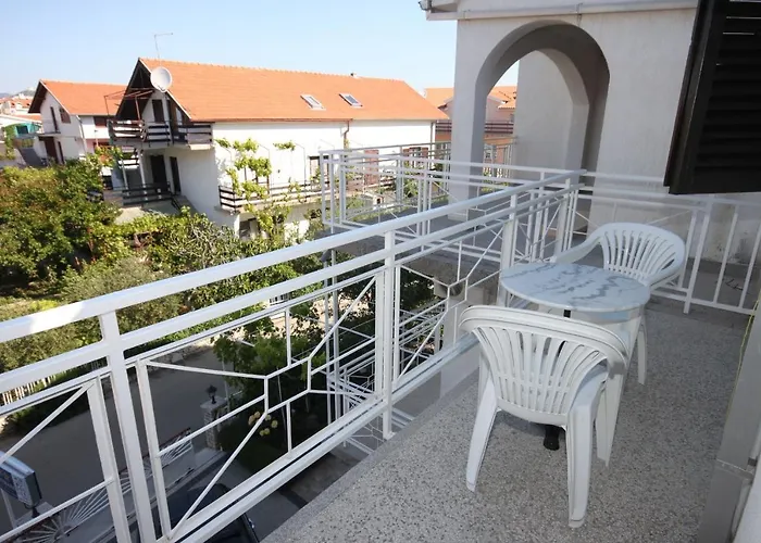 And With Parking Space - 6260 3* Vodice