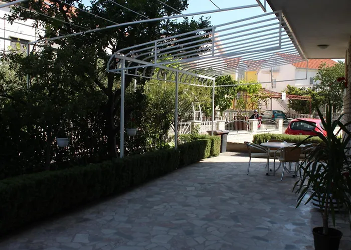 And With Parking Space - 6260 3* Vodice